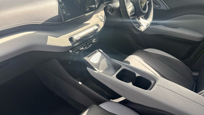 BYD Dolphin Surf 65kW Boost 43kWh 5dr Auto Electric Hatchback - Image 13